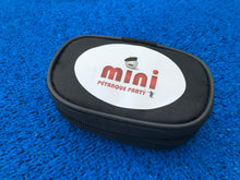 Charger l'image dans la galerie, Kit Pliable de MINI Petanque Party ® "Champion" (Indoor / Outdoor)
