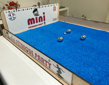 Charger l'image dans la galerie, Kit Pliable de MINI Petanque Party ® "Champion" (Indoor / Outdoor)