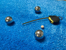 Charger l'image dans la galerie, Kit Pliable de MINI Petanque Party ® "Champion" (Indoor / Outdoor)