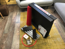 Laden Sie das Bild in den Galerie-Viewer, MINI Pétanque Party ® Klapptisch – Champion