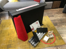 Laden Sie das Bild in den Galerie-Viewer, MINI Pétanque Party ® Klapptisch – Champion