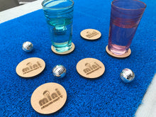 Charger l&#39;image dans la galerie, Kit Pliable de MINI Petanque de Table ® (Ecoresponsable)
